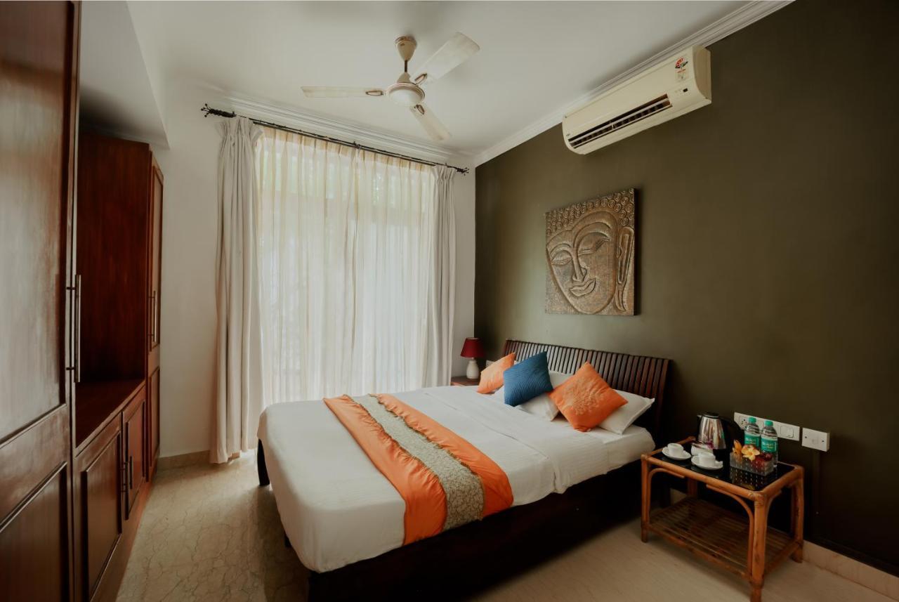 Ocean Suite Goa Dona Paula Esterno foto