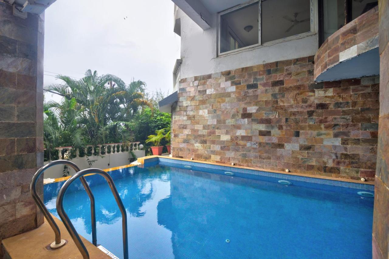 Ocean Suite Goa Dona Paula Esterno foto
